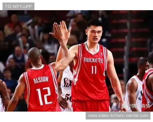 姚明分享成长经历与篮球智慧 见证中国篮球传奇的背后故事